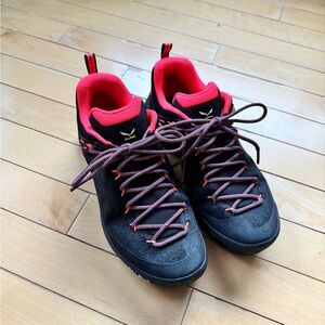 Salewa ortholite hiking shoes